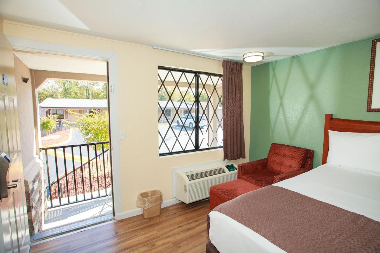 Travelodge By Wyndham Macon West Exterior foto