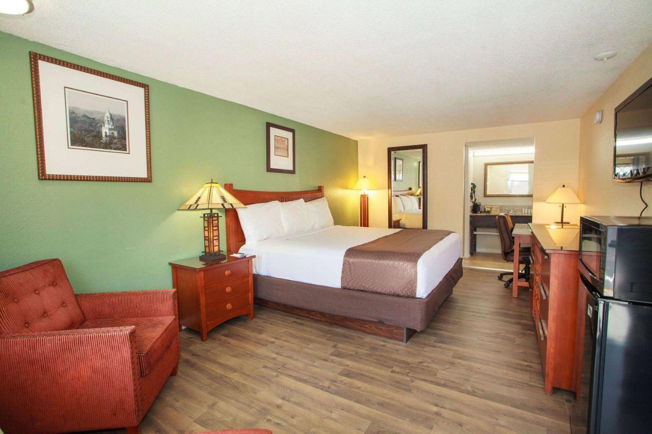 Travelodge By Wyndham Macon West Exterior foto